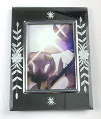 4 x 6" Reflective Flowers Photo Frame