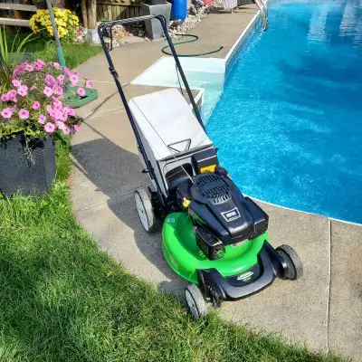 Lawn Boy Kohler Lawnmower / Tondeuse Gazon LawnBoy, View more