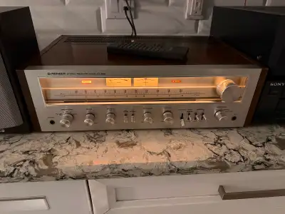 Pioneer SX-650 receiver/ Repair, View more
