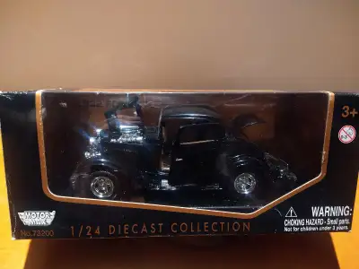Ford Coupe 1 / 24 Diecast Collection Motor Max Boîte D'origine 40 $ Argent Comptant