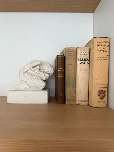 Marble statue / sculpture / bookend / shelf decor, View more