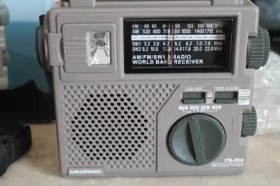 GRUNDIG FR-200 AM/FM/SW CRANK RADIO RECEIVER..., View more