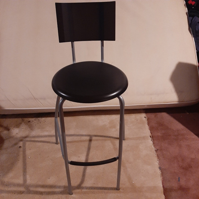 Ikea high chair or stool for adults in Chairs & Recliners in Markham / York Region