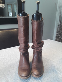 Ladies Leather Cowboy Boots Size 38