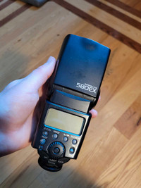 Canon 580 EX camera flash