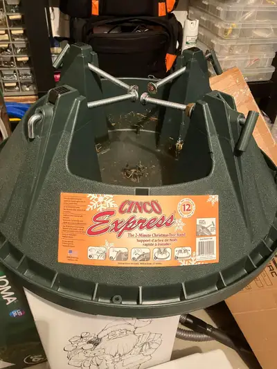 Granby :  Pied  (base) pour ton grand  sapin   naturel, View more