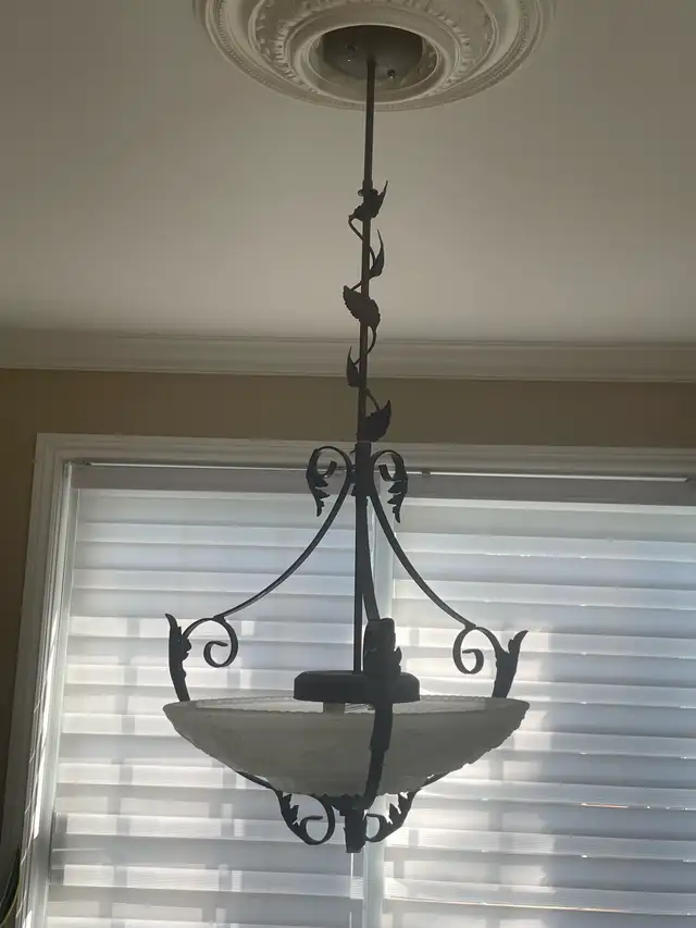 Luminaire suspendu laiton antique - Lebourgneuf in Indoor Lighting & Fans in Québec City - Image 2