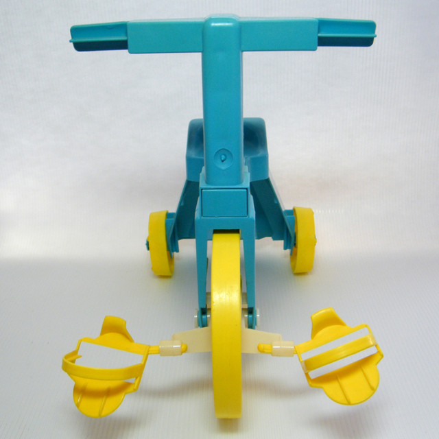 Mattel TIPPEE TOES Tricycle Trike Bike Bicycle 1967 Vintage in Toys & Games in City of Toronto - Image 4