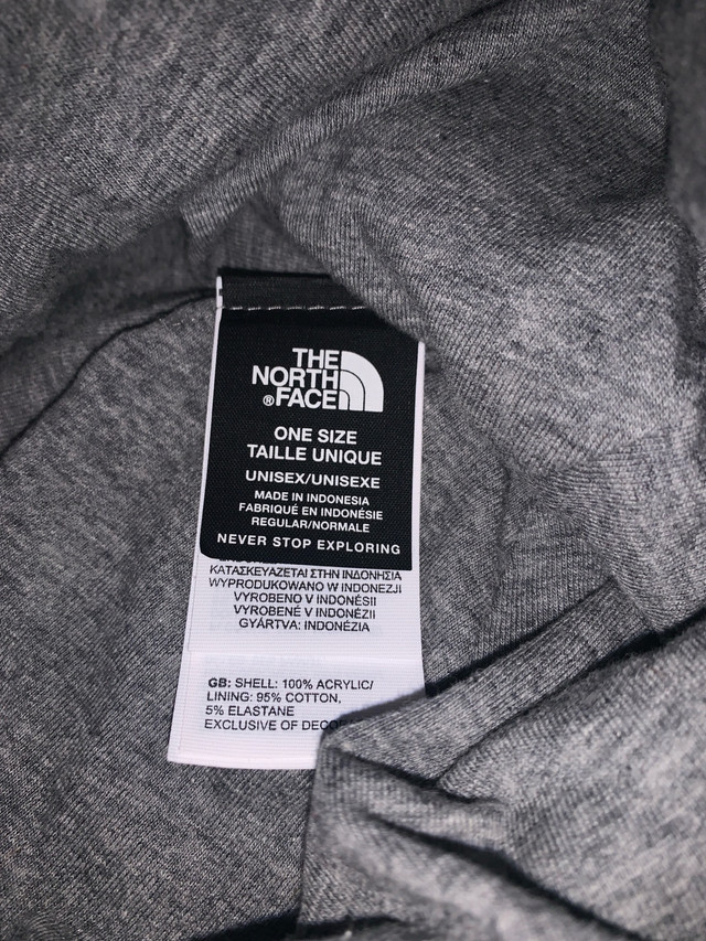 Brand new Unisex North Face Toque - 10$  in Women's - Tops & Outerwear in Saskatoon - Image 4