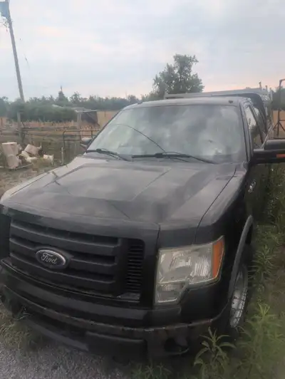 3000 obo runs good hasn't been on the road for a year selling as is