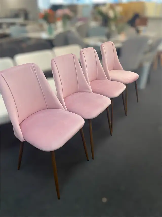4x Velvet Dining Chairs - Pink in Chairs & Recliners in Markham / York Region - Image 4