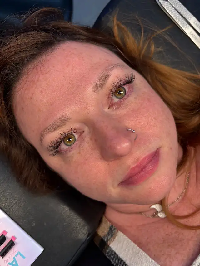 Lash Extensions ❤️65157320594818124