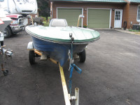 14 FT. FIBERGLASS FISHING BOAT