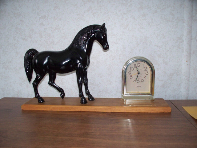 Horse Clock in Arts & Collectibles in Prince Albert