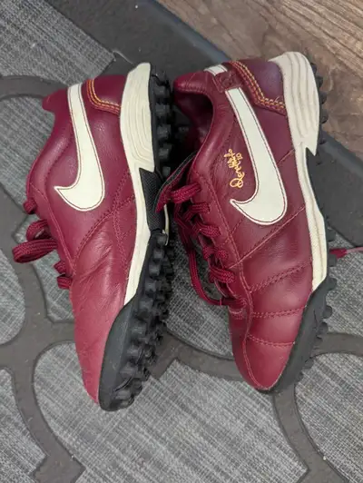 kids Nike Soccer Cleats size 10 , View more