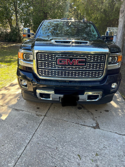 2019 GMC 2500 HD DENALI