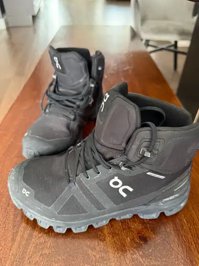 hiking boots woman - Cloudrock size 6 , View more