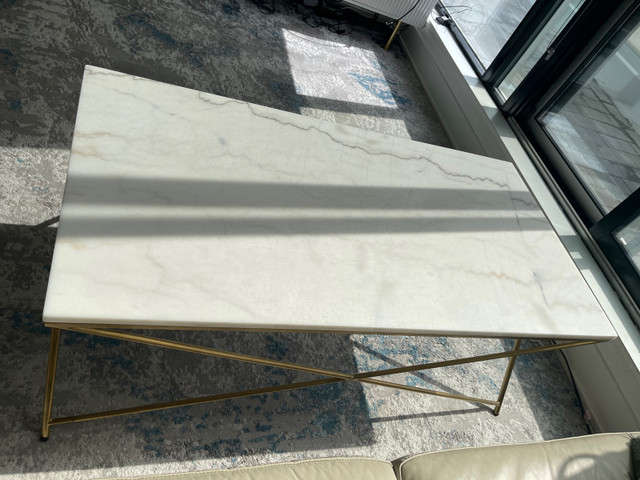 REAL MARBLE COFFEE TABLE in Coffee Tables in Markham / York Region