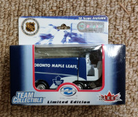 TORONTO MAPLE LEAFS ZAMBONI Dicast From FLEER COLLECTIBL 2004/5