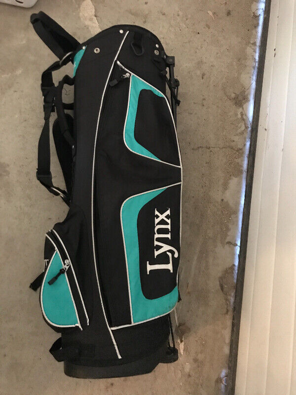 Lynx golf bag in Golf in Winnipeg