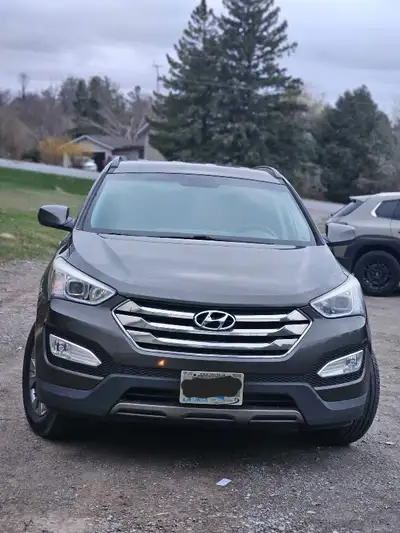 2014 Hyundai Santa Fe sport FWD Clean title, Runs and drives well, Solid body, Great shape and zero...