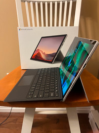 Microsoft Surface Pro 7 with Keyboard + Pen