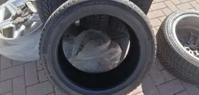 Used for Mercedes C350 225/45R17 one winter tire CAD 50 DOT 2515