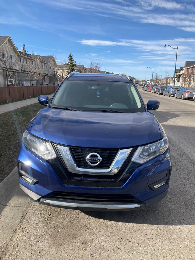 2017 Nissan Rogue SV in Cars & Trucks in Calgary - Image 2