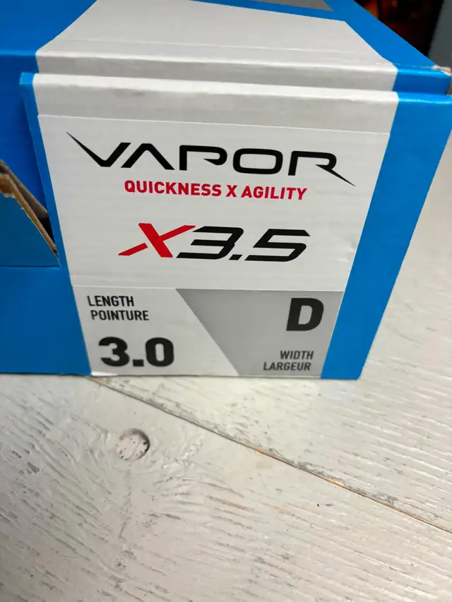 Patin Bauer Vapor X3.5, grandeur 3 in Hockey in Laval / North Shore - Image 4