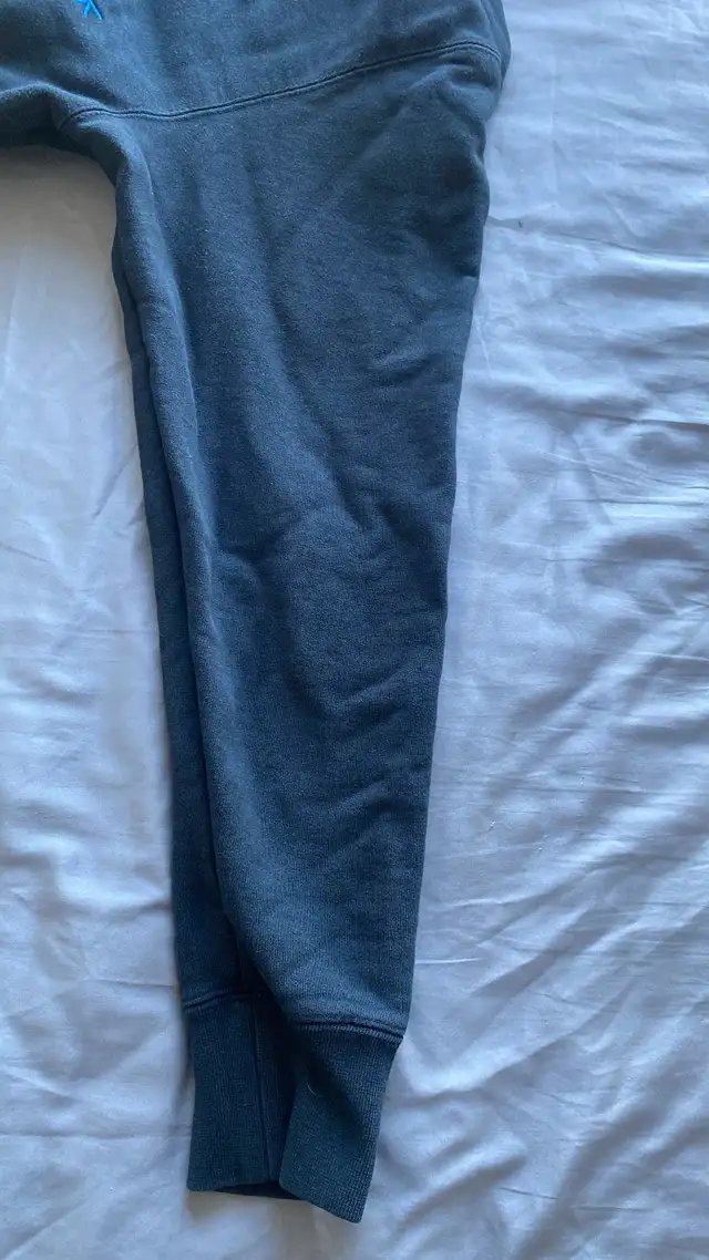 Cactus Jack Jordan Hoodie in Men's in Mississauga / Peel Region - Image 5
