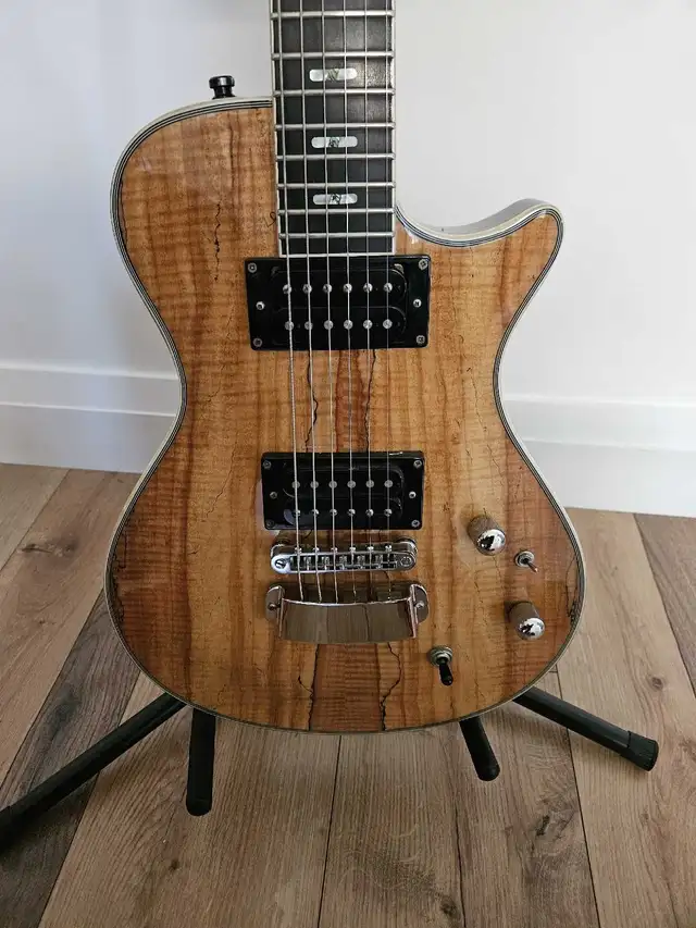 Hagstrom Ultra Swede *rare* spalted maple finish in Guitars in Kawartha Lakes - Image 2