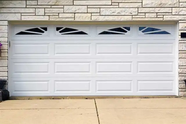 Garage Door Repairs Ottawa in Garage Door in Ottawa - Image 2