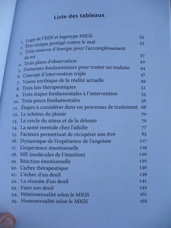 TRAVERSER L'ÉPREUVE ( MARIE-PAUL ROSS )62863259540097122