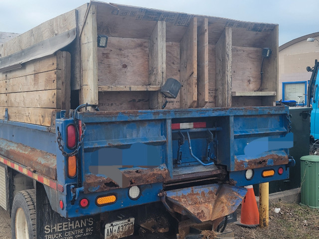 5500 Plow/Sander truck  in Cars & Trucks in Barrie - Image 3