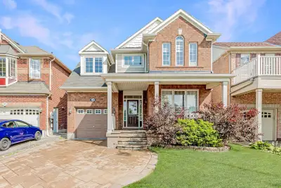 ✨ 3-Bed Detached | Over 2,000 Sq Ft | No Sidewalk