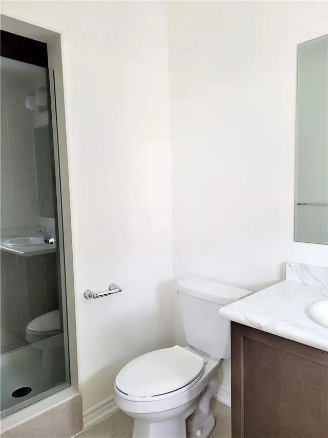 3 Bedroom Townhouse for lease in Milton in Long Term Rentals in Oakville / Halton Region - Image 7