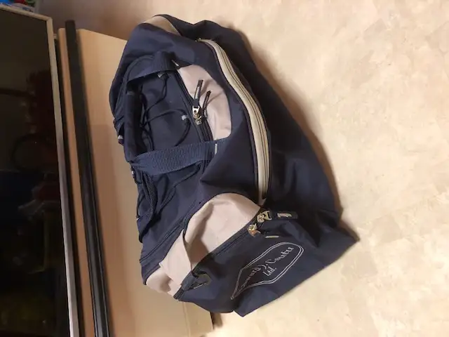 Navy / Grey Gym Bag $20 in Other in Winnipeg - Image 2