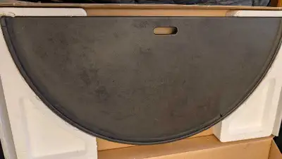 Kamado Joe Half moon cast iron griddle, View more