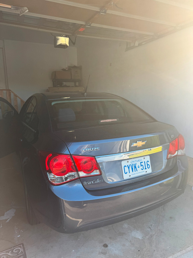 Used 2013 Chevy Cruze in Cars & Trucks in St. Catharines - Image 2
