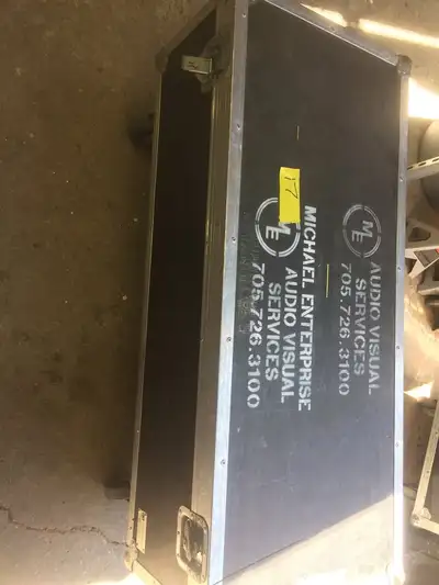 With heavy duty casters WIDTH DEPTH HEIGHT 45 19 13.5
