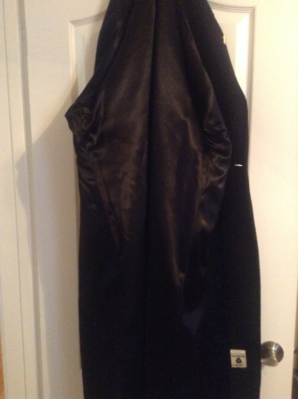 Ladies Wool Blend Coat...size 10 in Women's - Tops & Outerwear in City of Toronto - Image 3