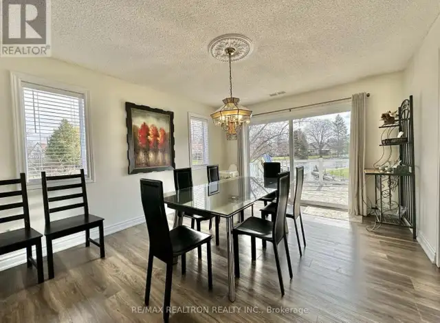 Room for Rent, Waterfront Property in Room Rentals & Roommates in Kawartha Lakes - Image 6