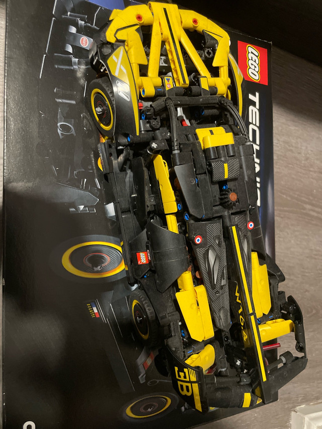 Lego Bugatti Bolide in Toys & Games in Oakville / Halton Region - Image 3