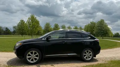 This RX350 has been my mom’s daily driver for a number of years. The car is part of a select number...