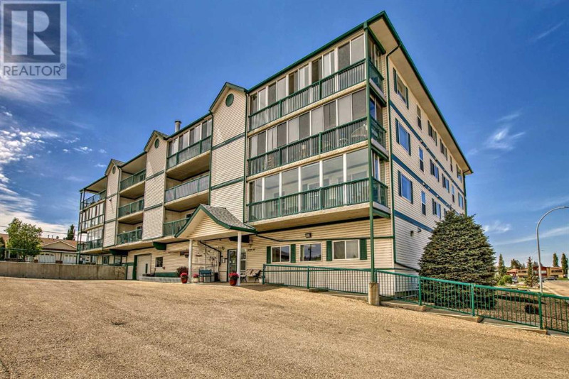 2 Bdrm 2 Bath Condo for Rent in INNISFAIL Quiet Location! Long Term