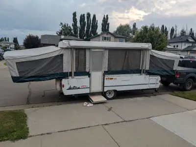 We are selling our 1999 Coleman Mesa Tent trailer as we have purchased a new trailer. This trailer h...