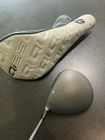Taylormade Qi35 driver, View more