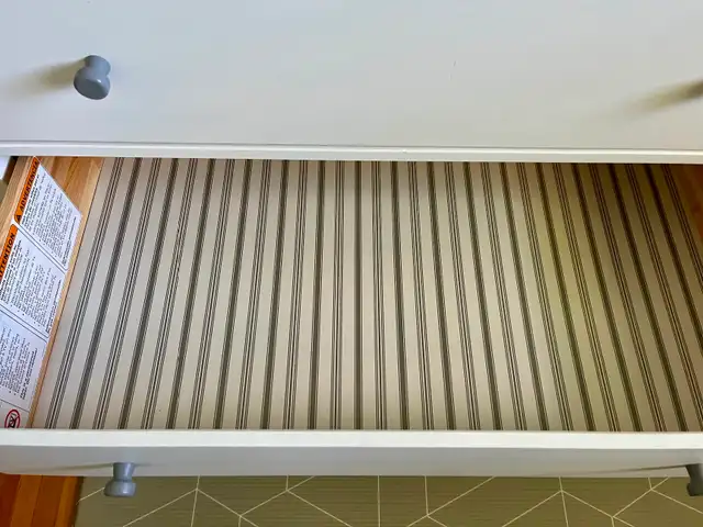 IKEA GULLABERG Dresser in Dressers & Wardrobes in Oakville / Halton Region - Image 4