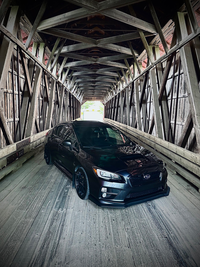 Subaru wrx 2015 sport  dans Autos et camions  à Granby