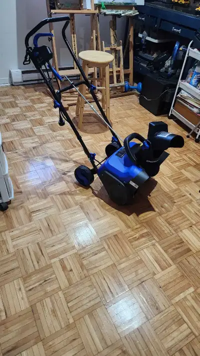 Souffleuse electrique, View more